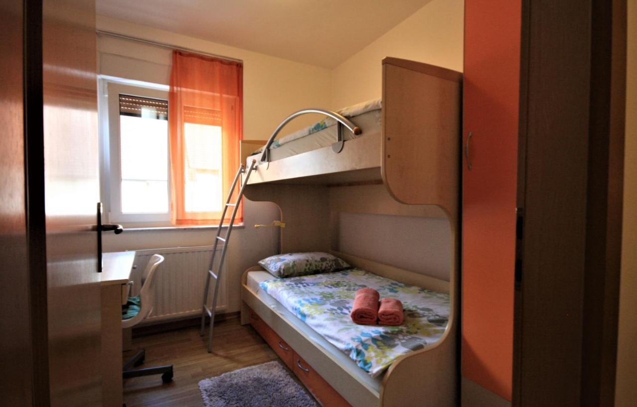 Apartma Pr' Cinku Appartement Bovec Buitenkant foto